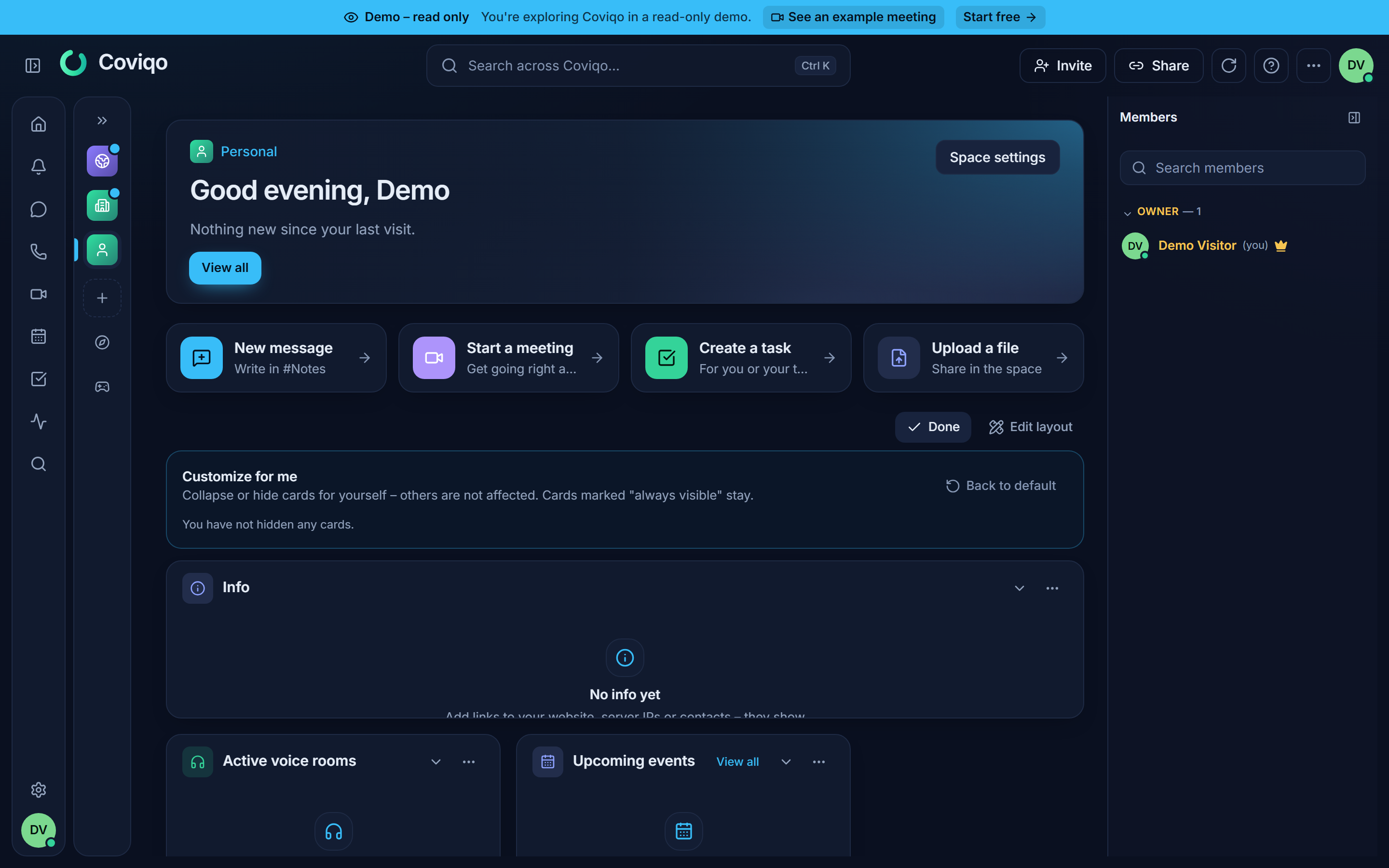 The space overview with the Customize panel open